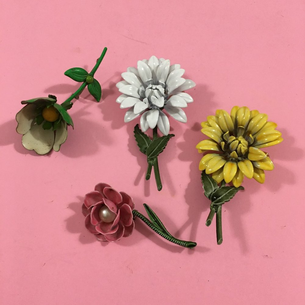 Vintage Flower Brooches Jewelry Assorted Lot